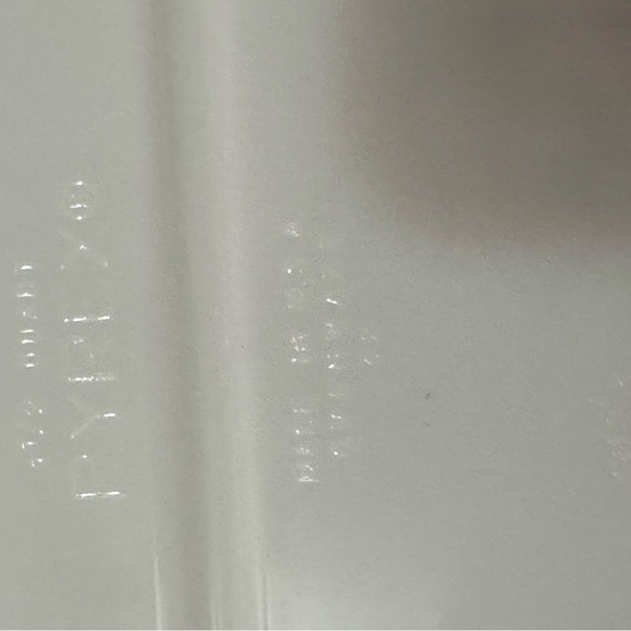 Vintage Pyrex 1.5 QT Divided Casserole Dish - Verde Pattern (Model 063) - Picture 4 of 5